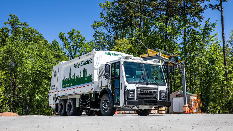 Produktionsstart av helelektriska soplastbilar från Mack Trucks